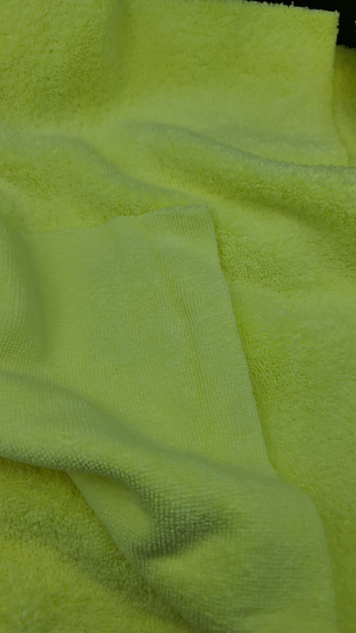 UFCC Edgeless 40x40 cms 550gsm dual pile polishing cloth - Ultra Fine Car Care